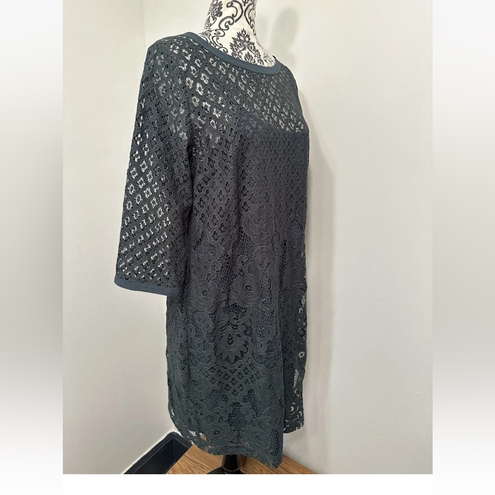 Ann Taylor LOFT Women's Green Laces Overlay Dress Size 10. - Picture 4 of 10